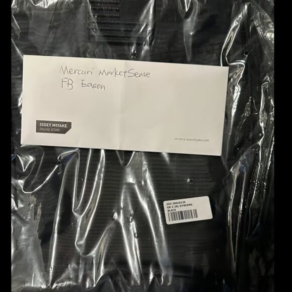 GoRuck GR2 Dyneema Backpack 26L In Black Made In USA MSRP $585 SOLD OUT NEW - Picture 4 of 4